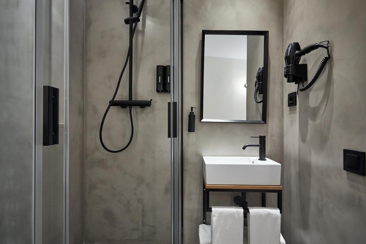 Habitación Doble con baño compartido - 2 camas